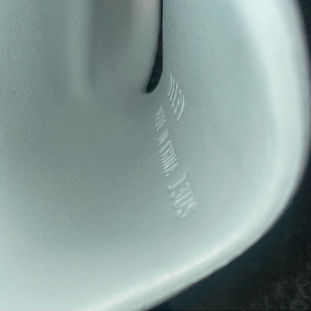 YEEZY Slides Salt - Picture 8 of 8